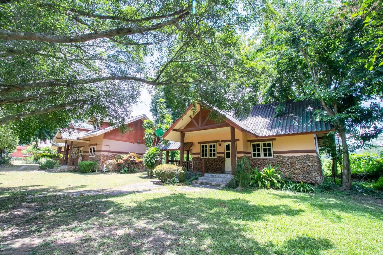 Capital O 1110 Khaoyai Cowboy City Resort 慕斯 外观 照片