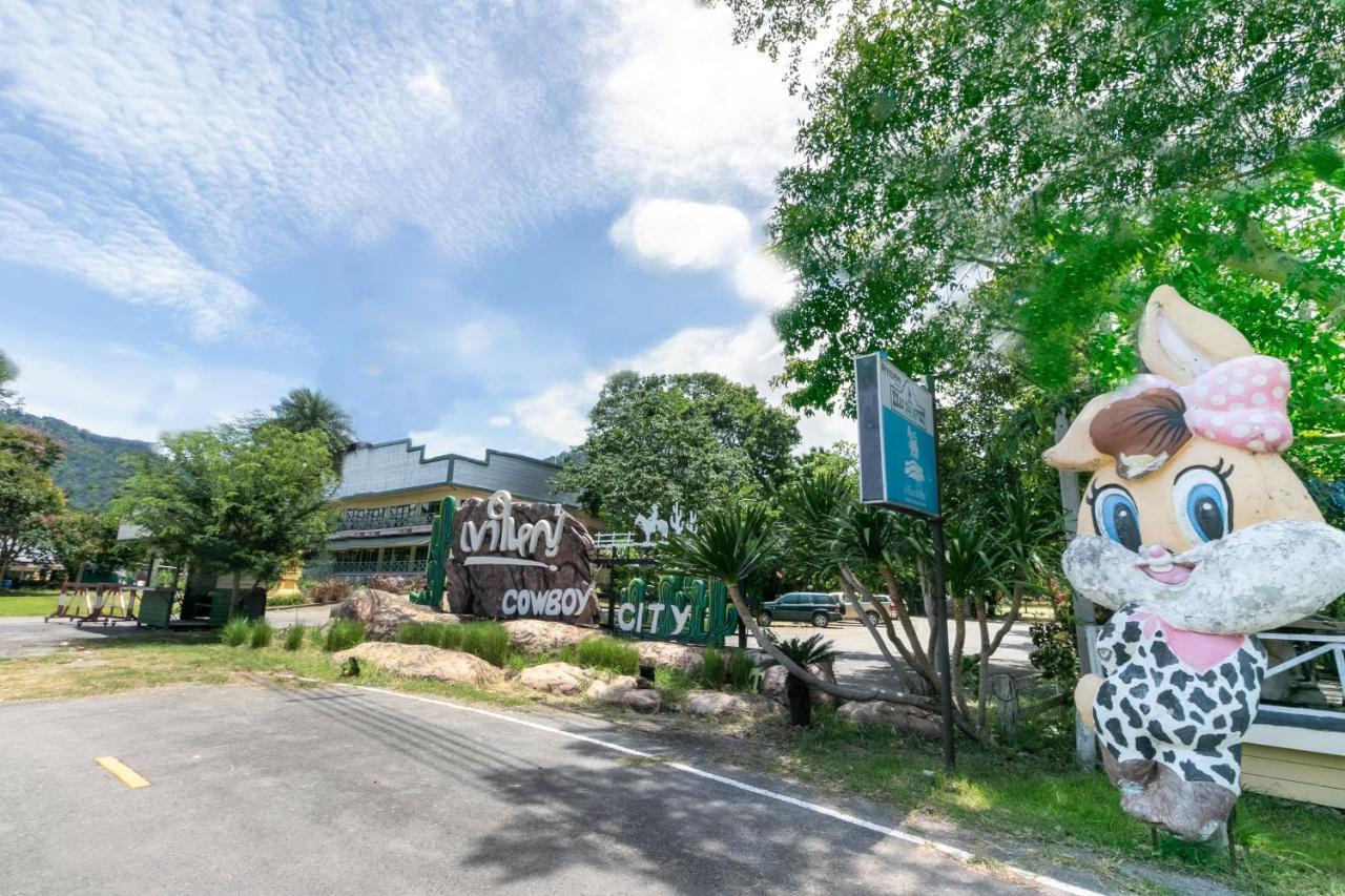 Capital O 1110 Khaoyai Cowboy City Resort 慕斯 外观 照片