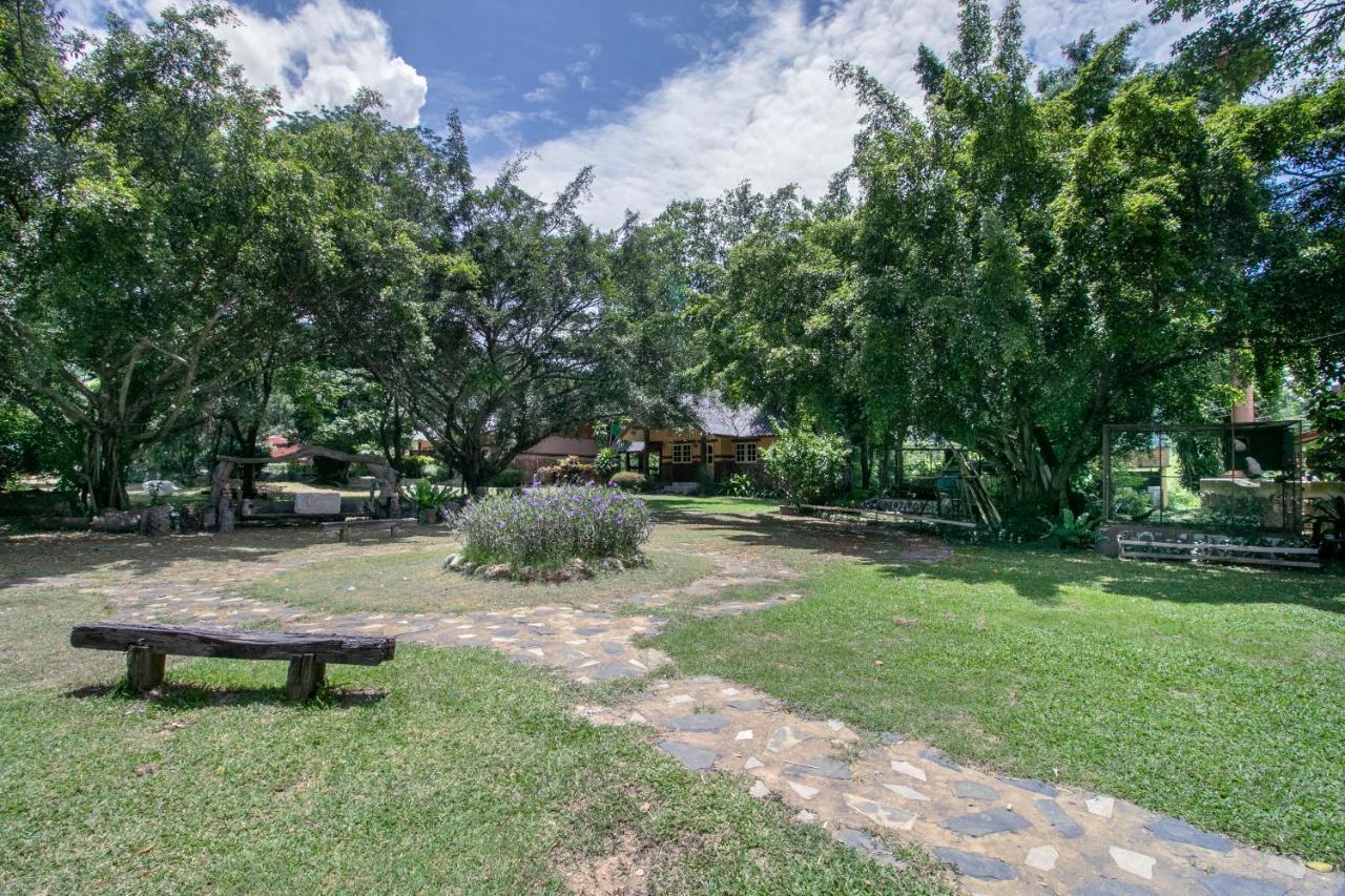Capital O 1110 Khaoyai Cowboy City Resort 慕斯 外观 照片